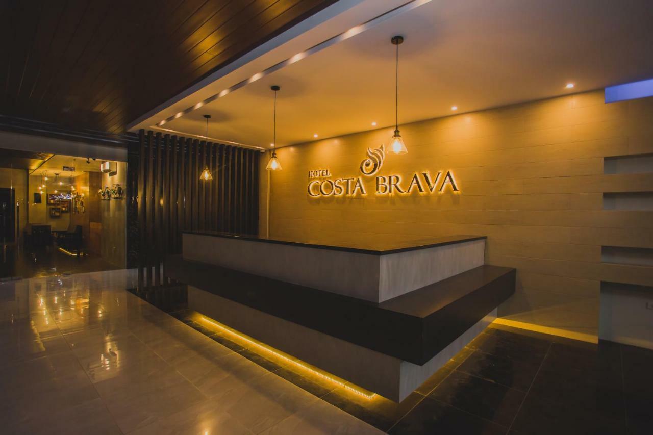 Hotel Costa Brava Tacloban Exterior photo